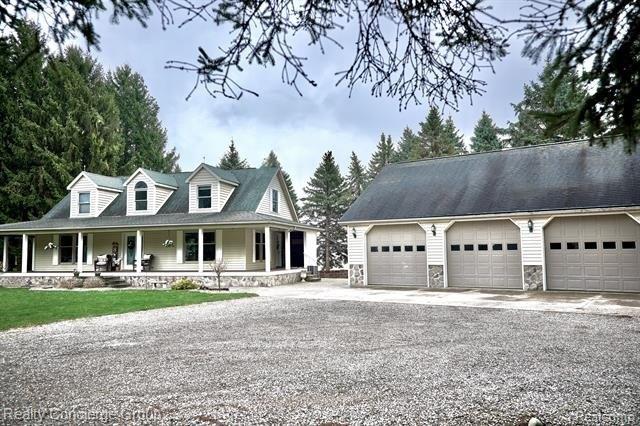Currently Displayed Property Photo
