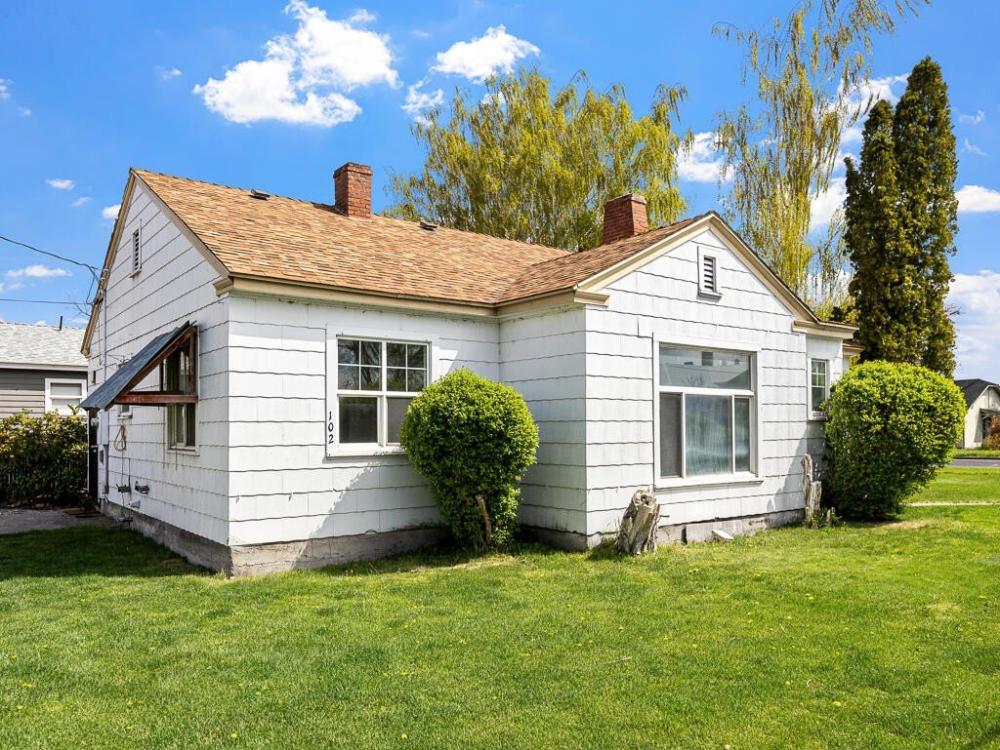 Currently Displayed Property Photo