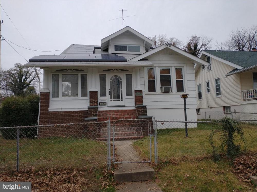 Currently Displayed Property Photo