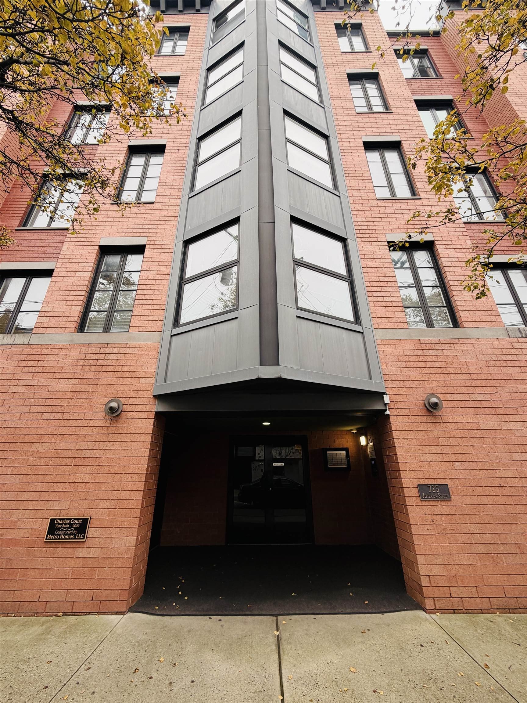 Currently Displayed Property Photo