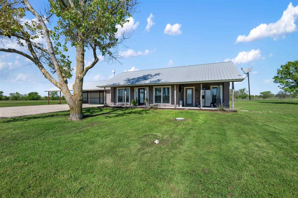 Currently Displayed Property Photo
