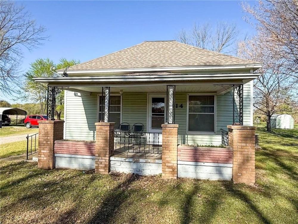 Currently Displayed Property Photo