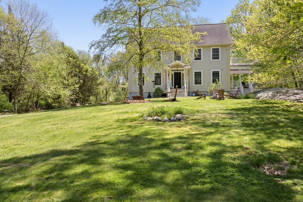 Currently Displayed Property Photo