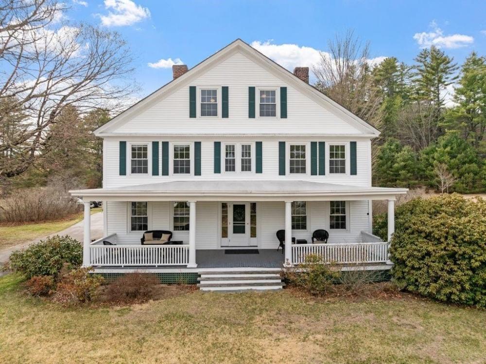 Currently Displayed Property Photo