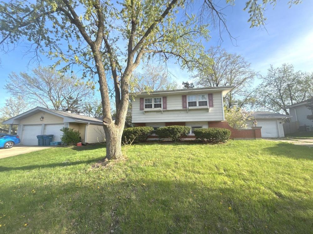 Currently Displayed Property Photo
