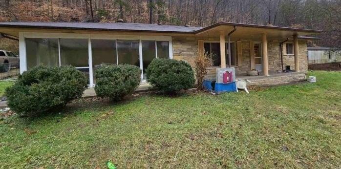 Currently Displayed Property Photo