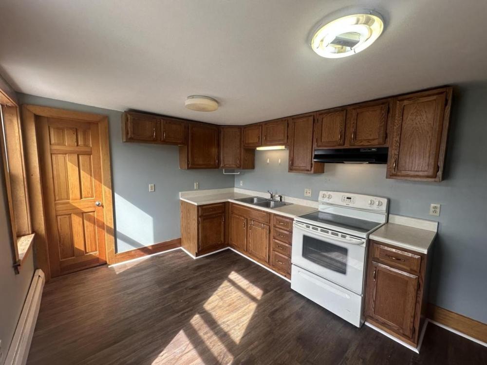 Currently Displayed Property Photo