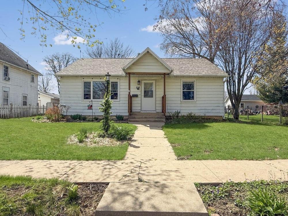 Currently Displayed Property Photo
