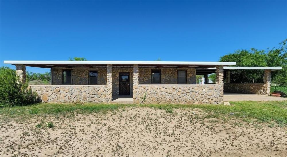 Currently Displayed Property Photo