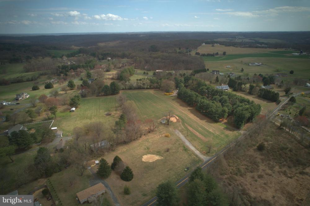 Currently Displayed Property Photo