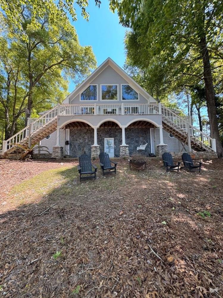 Currently Displayed Property Photo