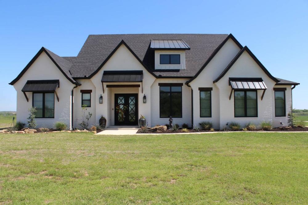 Currently Displayed Property Photo