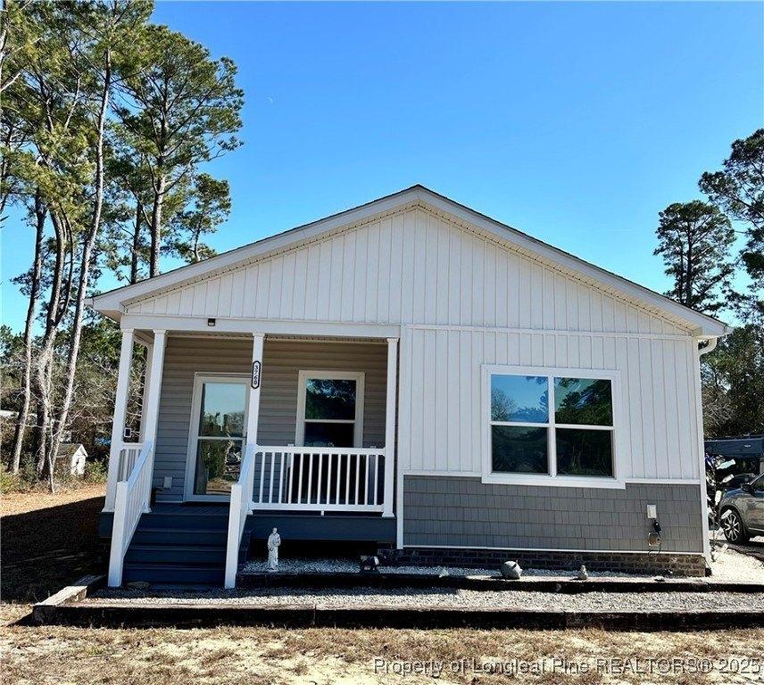 Currently Displayed Property Photo