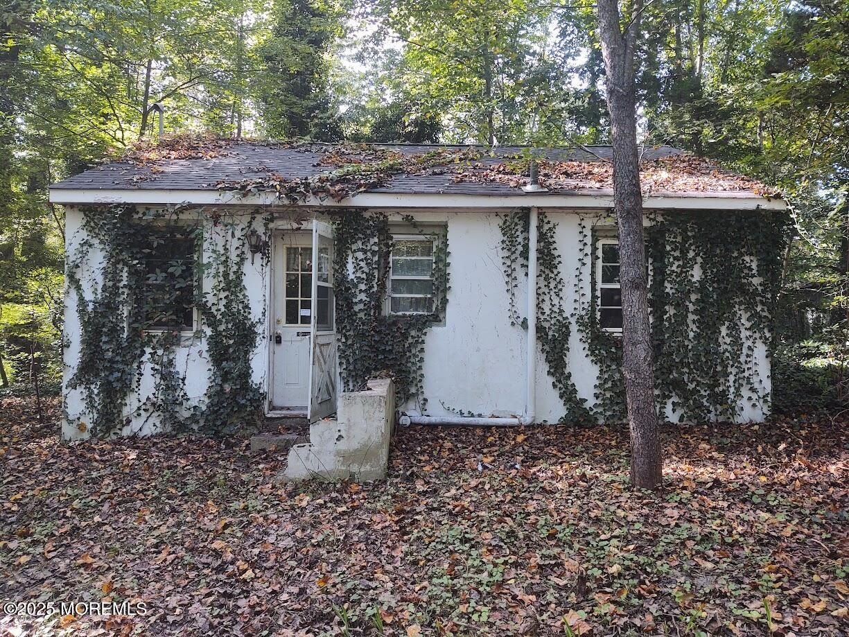 Currently Displayed Property Photo