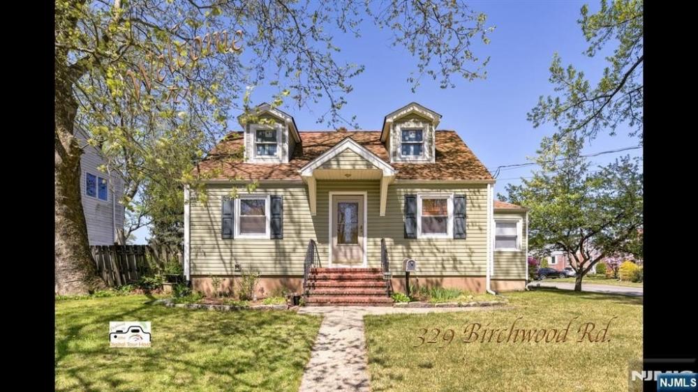 Currently Displayed Property Photo