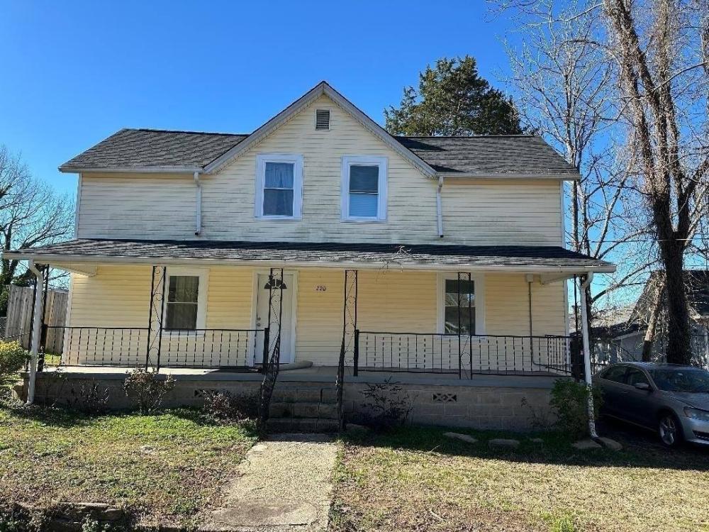 Currently Displayed Property Photo