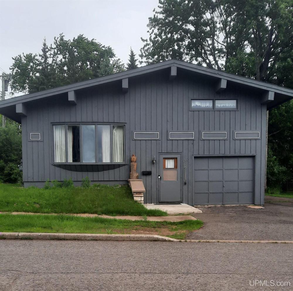 Currently Displayed Property Photo