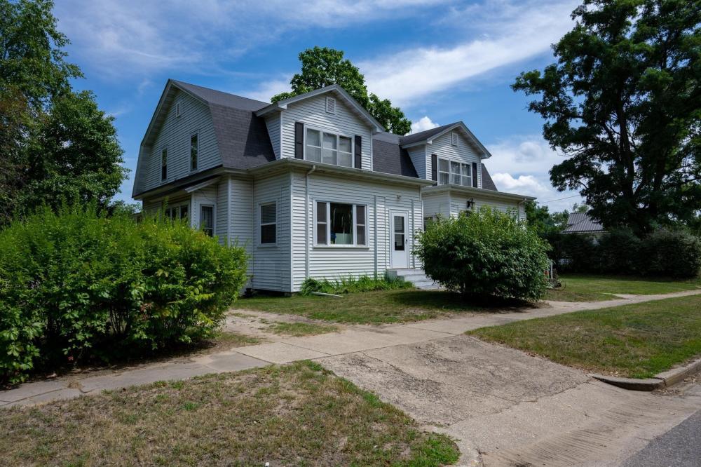 Currently Displayed Property Photo