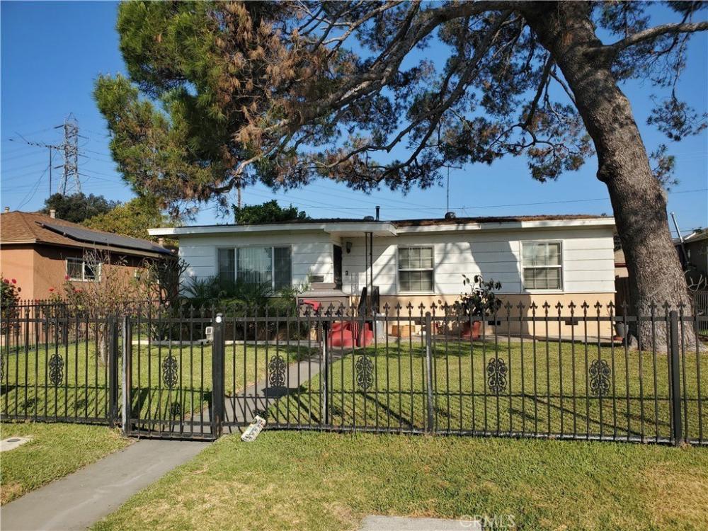 Currently Displayed Property Photo
