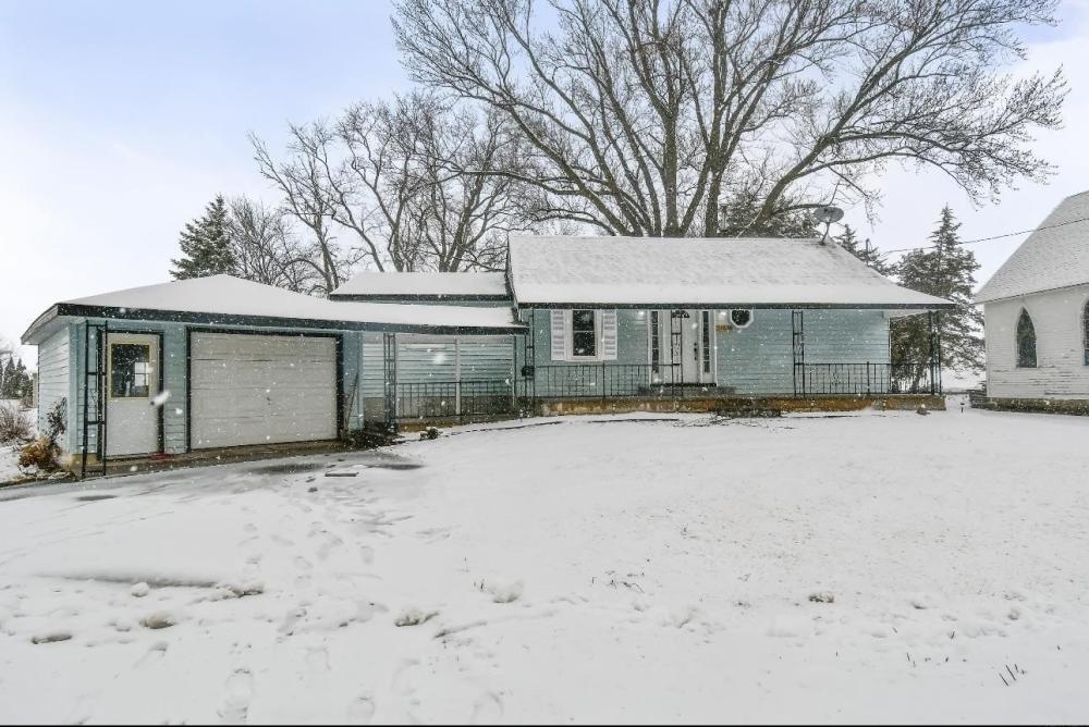 Currently Displayed Property Photo