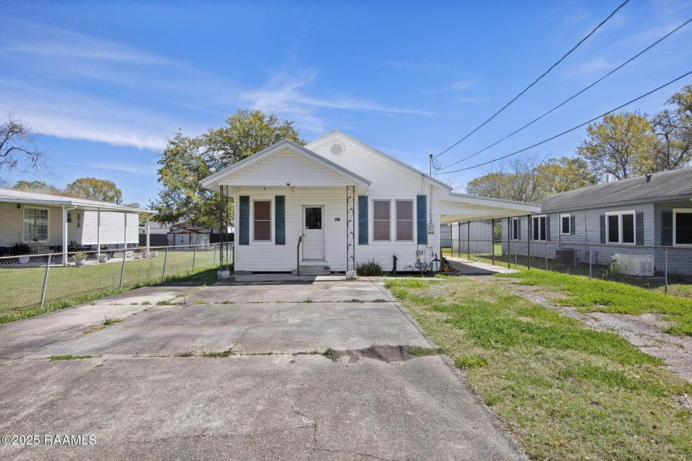 Currently Displayed Property Photo