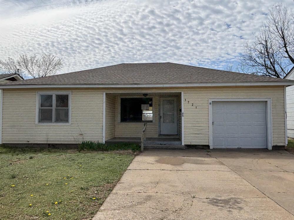 Currently Displayed Property Photo