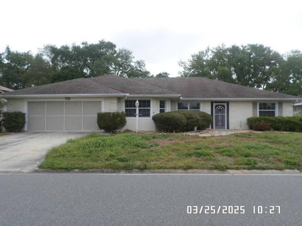 Currently Displayed Property Photo