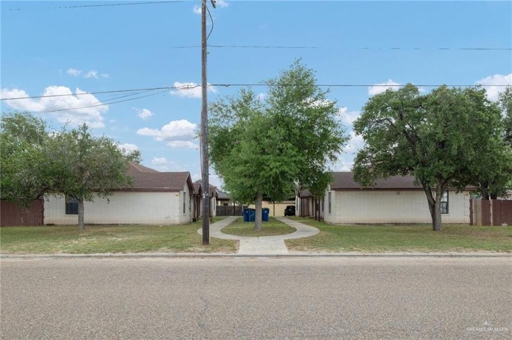 Currently Displayed Property Photo
