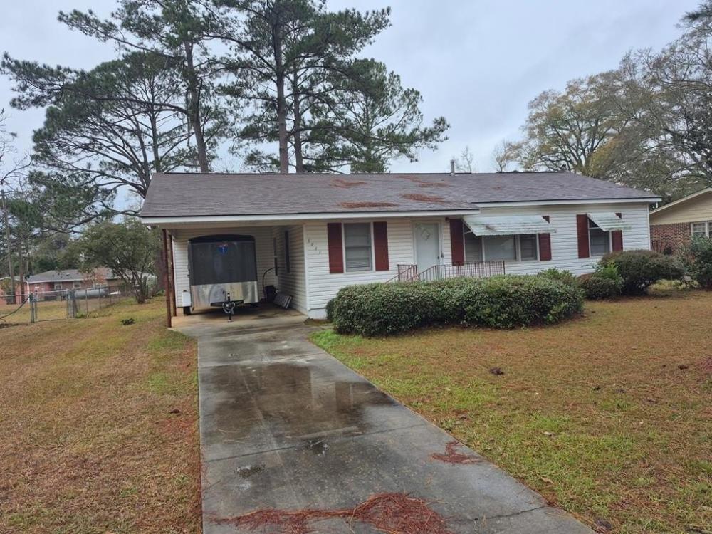 Currently Displayed Property Photo