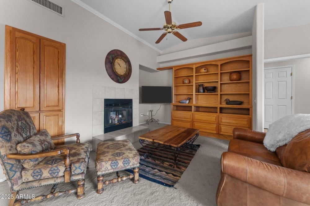 Currently Displayed Property Photo