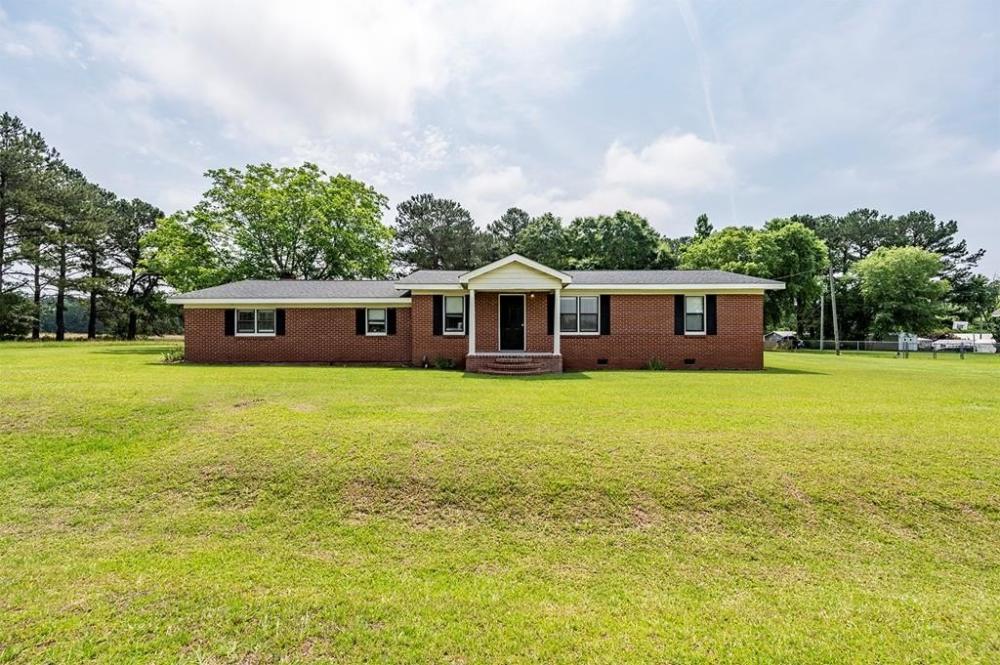 Currently Displayed Property Photo
