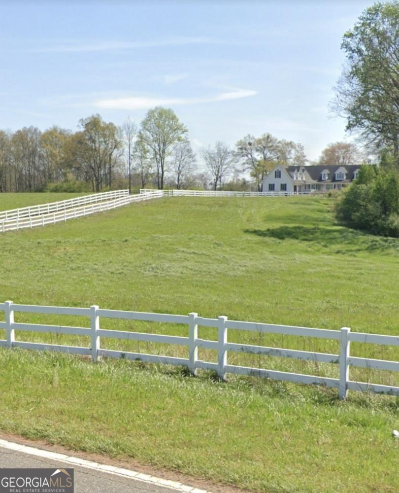 Currently Displayed Property Photo