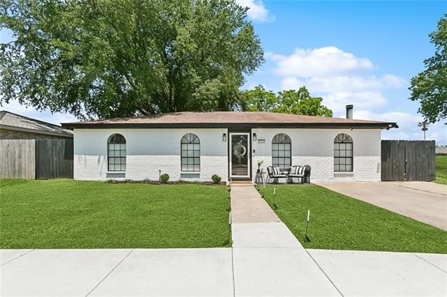 Currently Displayed Property Photo