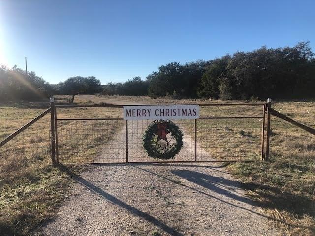 Currently Displayed Property Photo