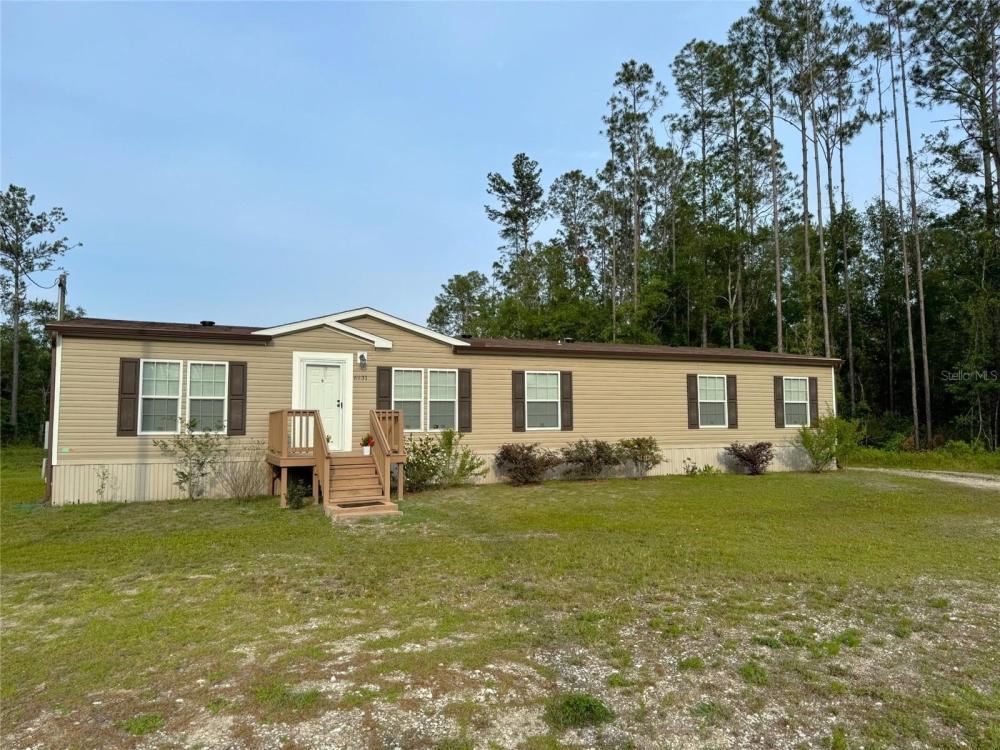 Currently Displayed Property Photo