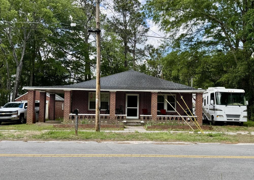Currently Displayed Property Photo
