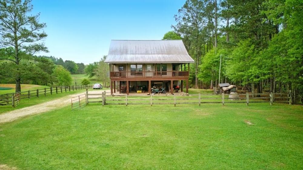 Currently Displayed Property Photo