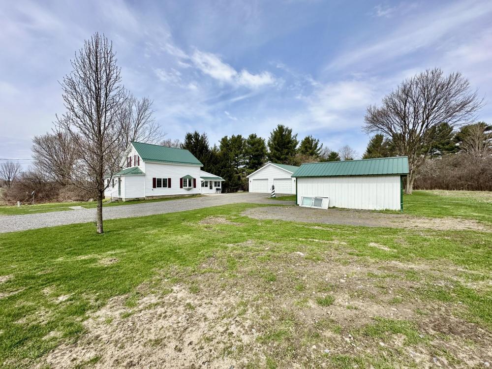 Currently Displayed Property Photo