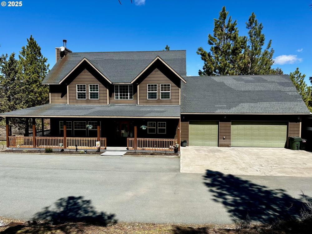 Currently Displayed Property Photo