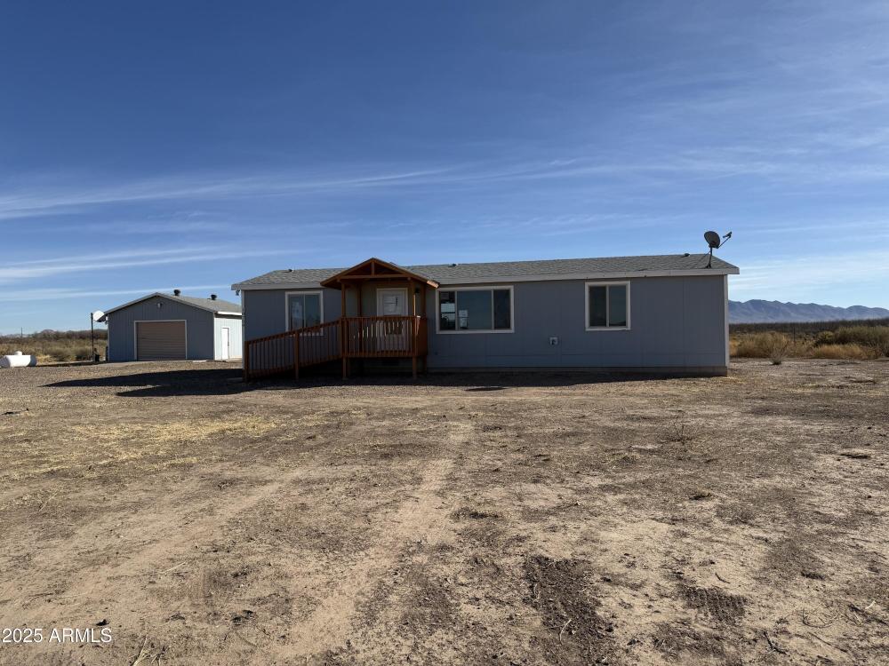Currently Displayed Property Photo