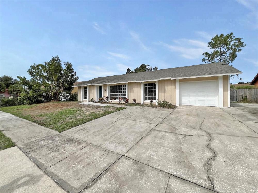 Currently Displayed Property Photo