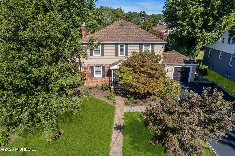 Currently Displayed Property Photo