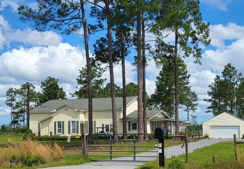 Currently Displayed Property Photo
