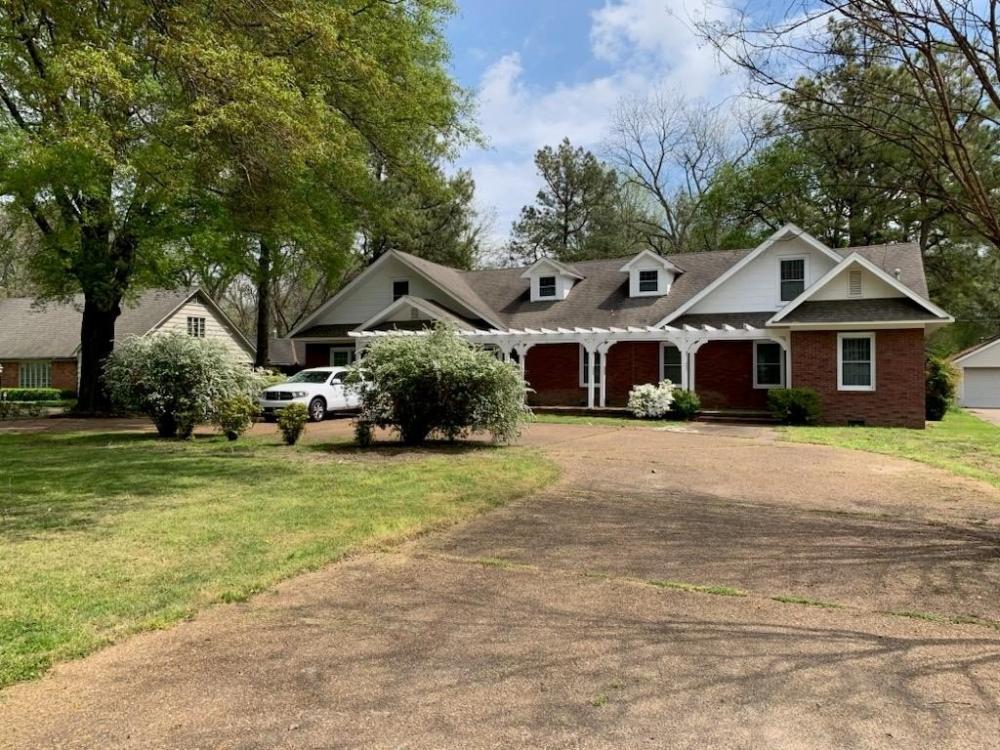 Currently Displayed Property Photo