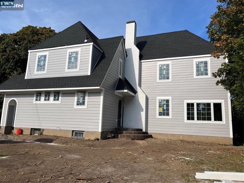 Currently Displayed Property Photo