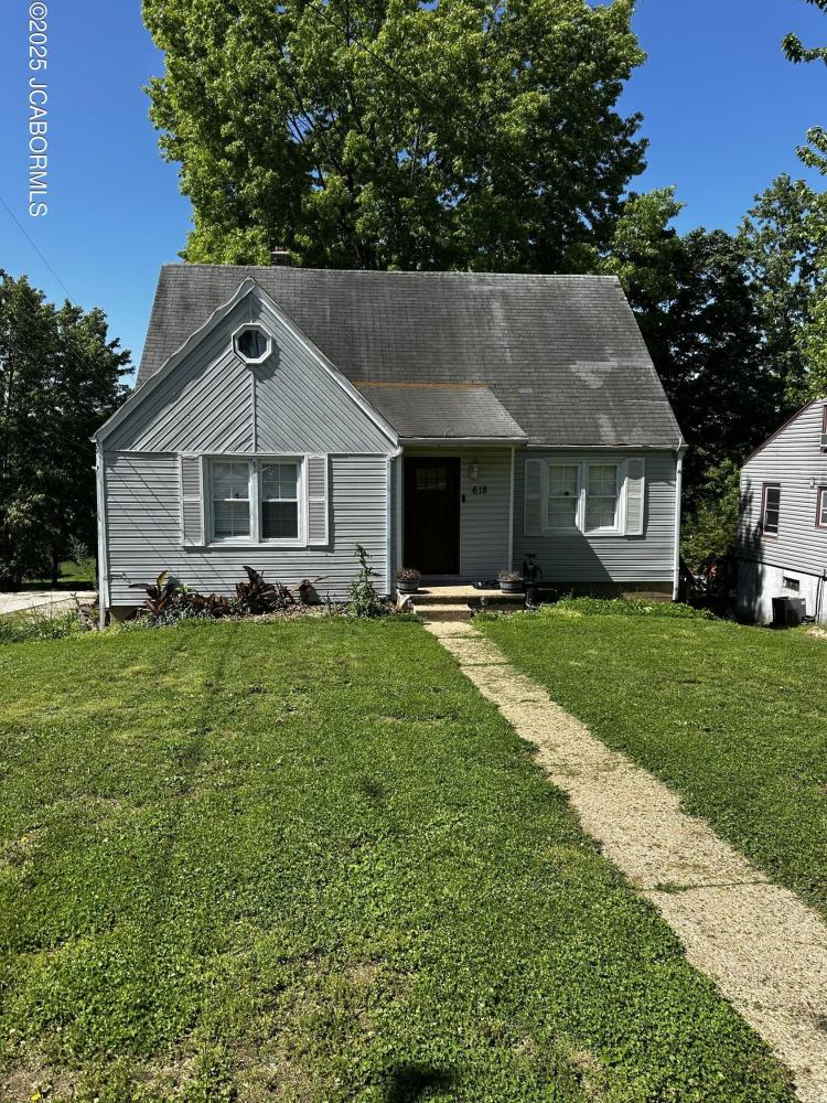 Currently Displayed Property Photo