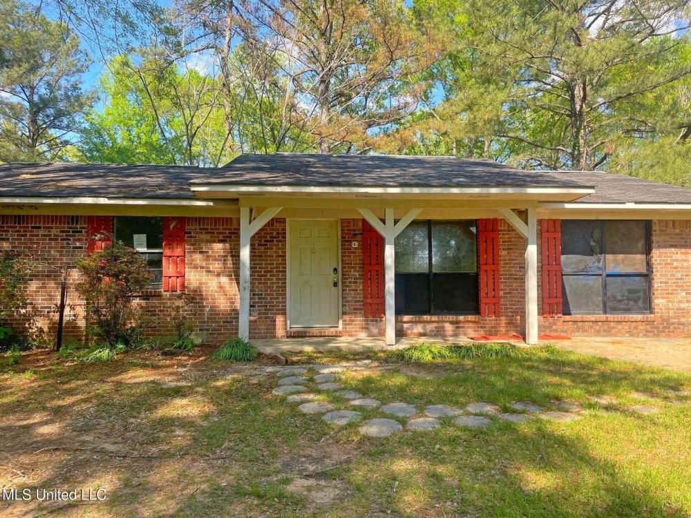 Currently Displayed Property Photo