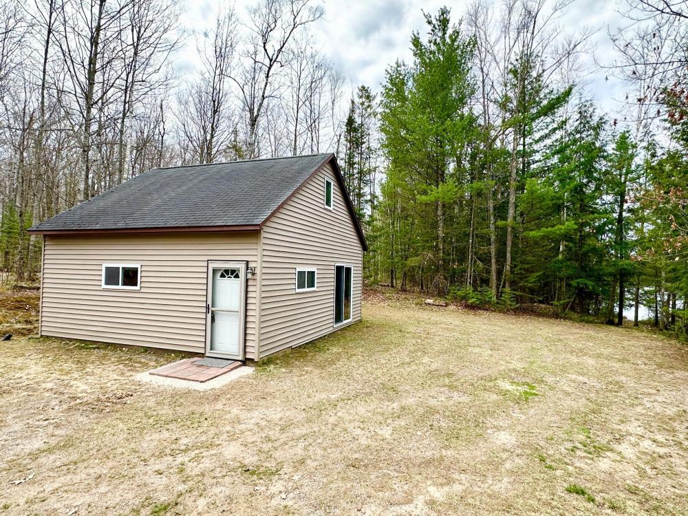 Currently Displayed Property Photo