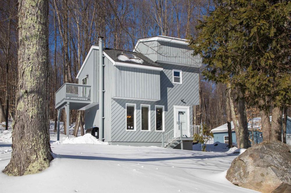 Currently Displayed Property Photo