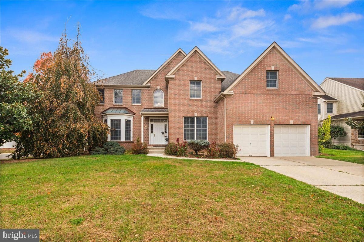 Currently Displayed Property Photo